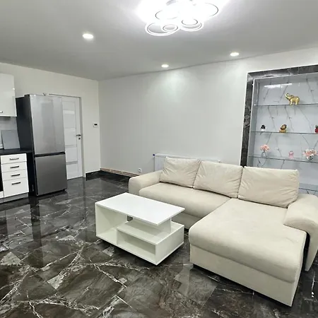 Na Náměstí Dvůr Králové Apartmán *