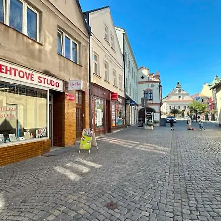 Na Namesti Dvur Kralove *