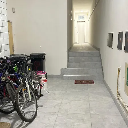 Na Náměstí Dvůr Králové
